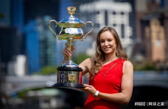 开云体育入口-近三百万奖金!张帅成澳网最大中国赢家