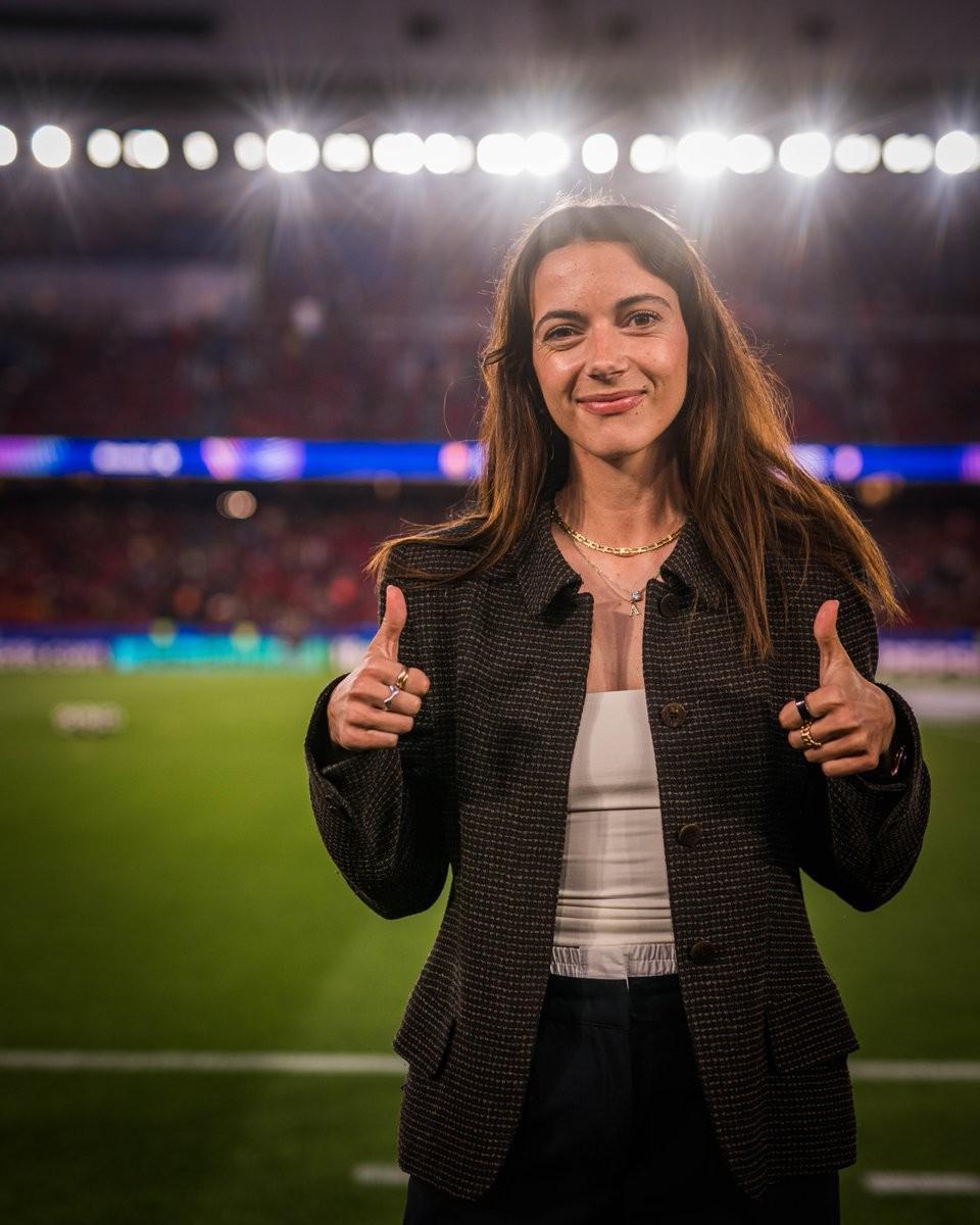 助威男足,邦马蒂到诺坎普现场观看巴萨与马竞的首回合比赛